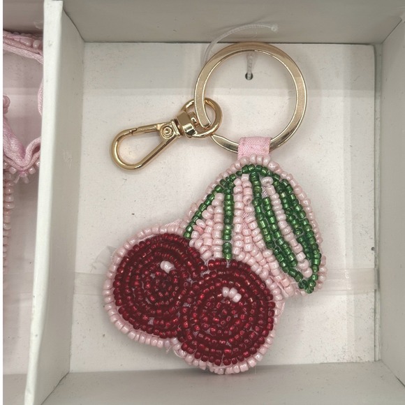 🍒Viral Handmade India Beaded Red Cherry Shoulder & Mini Bag Key Chain Set NEW🍒 - Picture 5 of 7